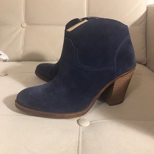 Lucky Brand Eller Blue Boots/booties 7 (fits 6.5)